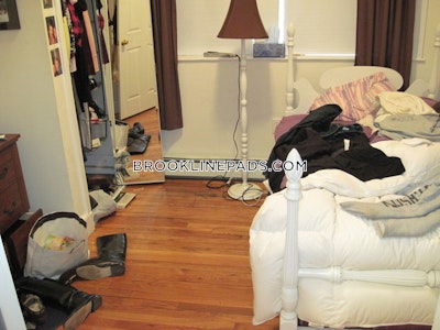 Brookline 4 Beds 2 Baths  Boston University - $6,000 No Fee
