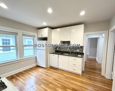 Mission Hill 4 Beds 1 Bath Boston - $4,900