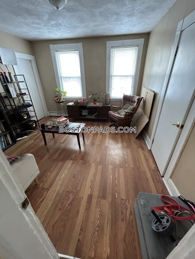 Cambridge 3 Bed 1 Bath CAMBRIDGE  Kendall Square - $4,250 50% Fee