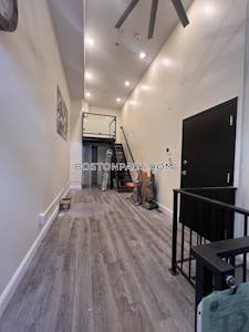 Allston Newly Renovated 1 bed 1 bath available NOW on Commonwealth Ave in Boston!  Boston - $3,300 No Fee