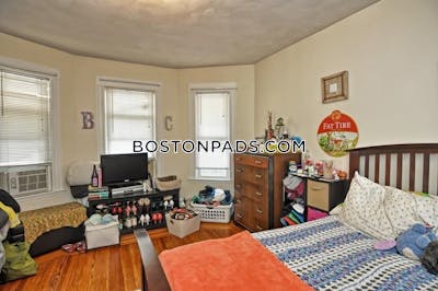 Medford 3 Bed 1 Bath MEDFORD  Tufts - $3,300