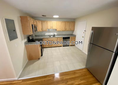 Brookline 2 Beds 1 Bath  Coolidge Corner - $3,350 No Fee