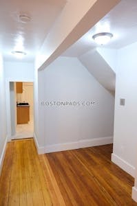 Dorchester Sunny 4 Bed 1 bath available NOW on Howell St in Boston! Boston - $4,200