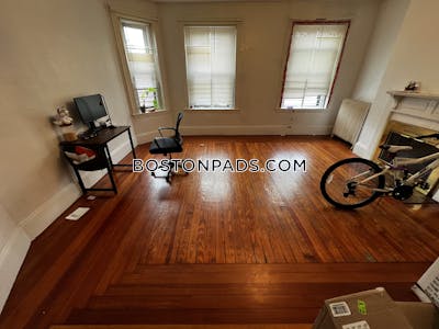 Fort Hill 3 Beds 1 Bath Boston - $3,600