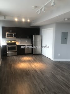 Lynn 1 Bed 1 Bath - $2,175 No Fee