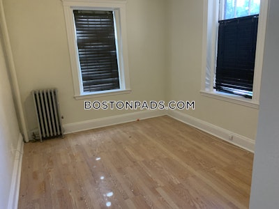 Brookline 1 Bed 1 Bath  Coolidge Corner - $2,650 No Fee