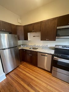Brookline 1 Bed Coolidge Corner  Washington Square - $3,000 No Fee