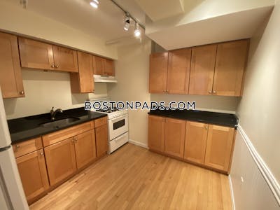Back Bay 2 Bed 1 Bath BOSTON Boston - $3,400