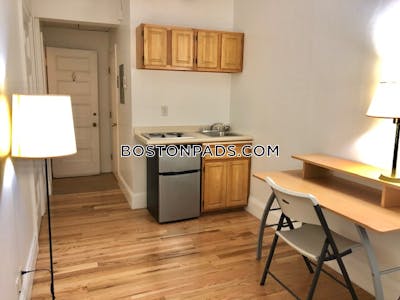 Brookline 0 Bed 1 Bath BROOKLINE- BOSTON UNIVERSITY $2,095 Boston University - $2,095 No Fee