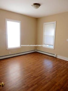 Jamaica Plain 3 Beds 1 Bath Boston - $3,300