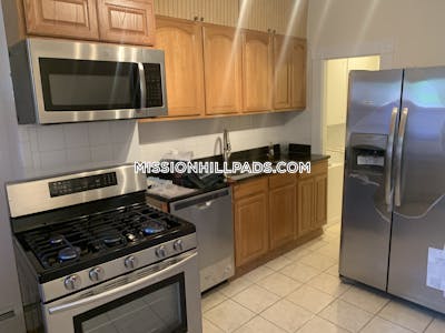 Mission Hill 4 Beds 1 Bath Boston - $5,595 No Fee
