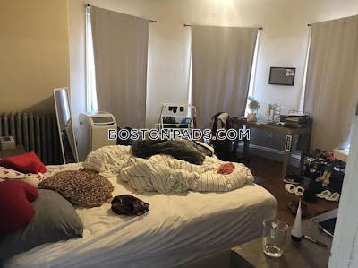 Mission Hill 5 Beds 2 Baths Boston - $7,400 No Fee