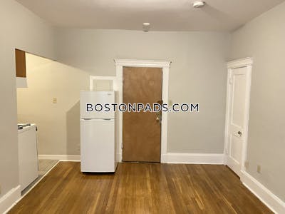 Northeastern/symphony Studio 1 Bath Boston - $2,300