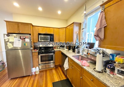 Dorchester Apartment for rent 3 Bedrooms 1 Bath Boston - $3,000