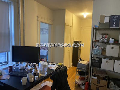 Allston Apartment for rent 1 Bedroom 1 Bath Boston - $2,500 No Fee
