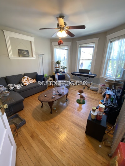 Cambridge Apartment for rent 3 Bedrooms 1 Bath  Central Square/cambridgeport - $4,400 No Fee
