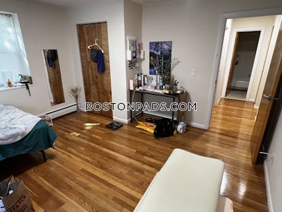 Brookline Apartment for rent 2 Bedrooms 1 Bath Coolidge Corner - $3,500 No Fee