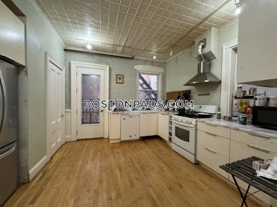 Fort Hill Apartment for rent 3 Bedrooms 2 Baths Boston - $4,200
