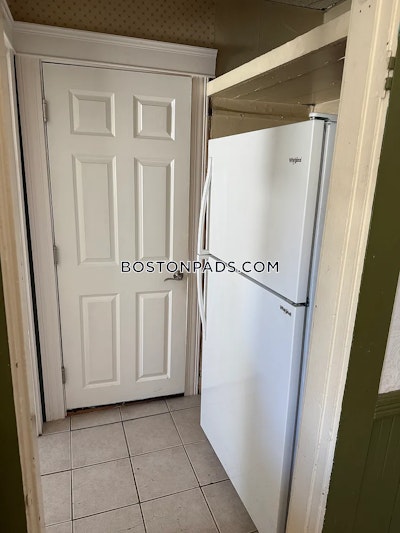 Somerville Apartment for rent 3 Bedrooms 1 Bath  Davis Square - $3,200