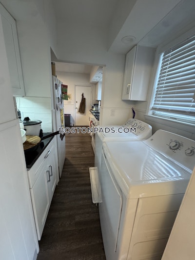 Medford 3 bedroom 1 baths in MEDFORD  Wellington - $3,500 No Fee