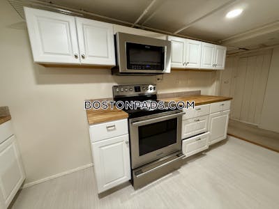 Quincy Apartment for rent 1 Bedroom 1 Bath  North Quincy - $2,000 No Fee