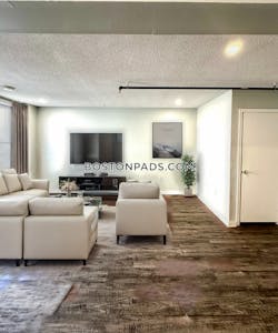 Worcester Studio 1 baths in Worcester - $1,400 No Fee
