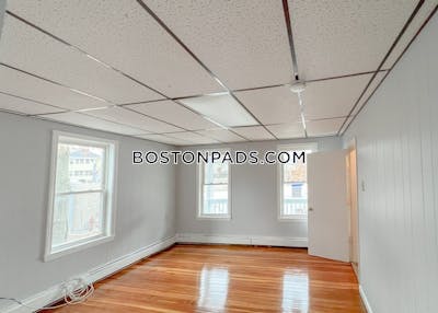 Somerville 1 bedroom 1 baths in SOMERVILLE Magoun/ball Square - $2,300