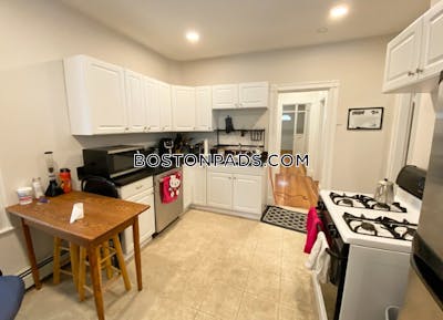 Dorchester/south Boston Border Apartment for rent 3 Bedrooms 1 Bath Boston - $2,700